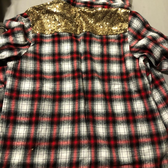 Shirt - Picture 1 of 2